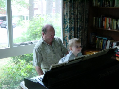 Martin and Robert play the piano