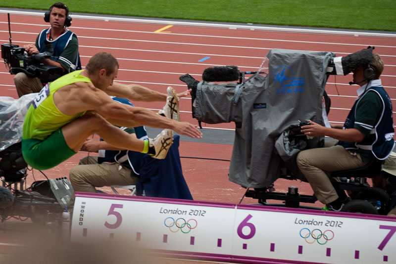 Next: Mens Polevault